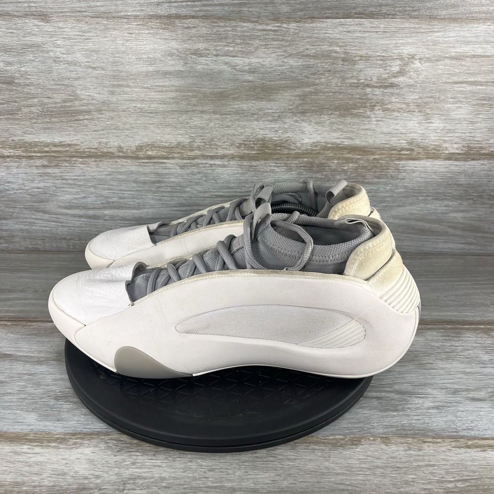 Adidas Men's Harden Vol. 8 White Party Sneakers Size 11.5
